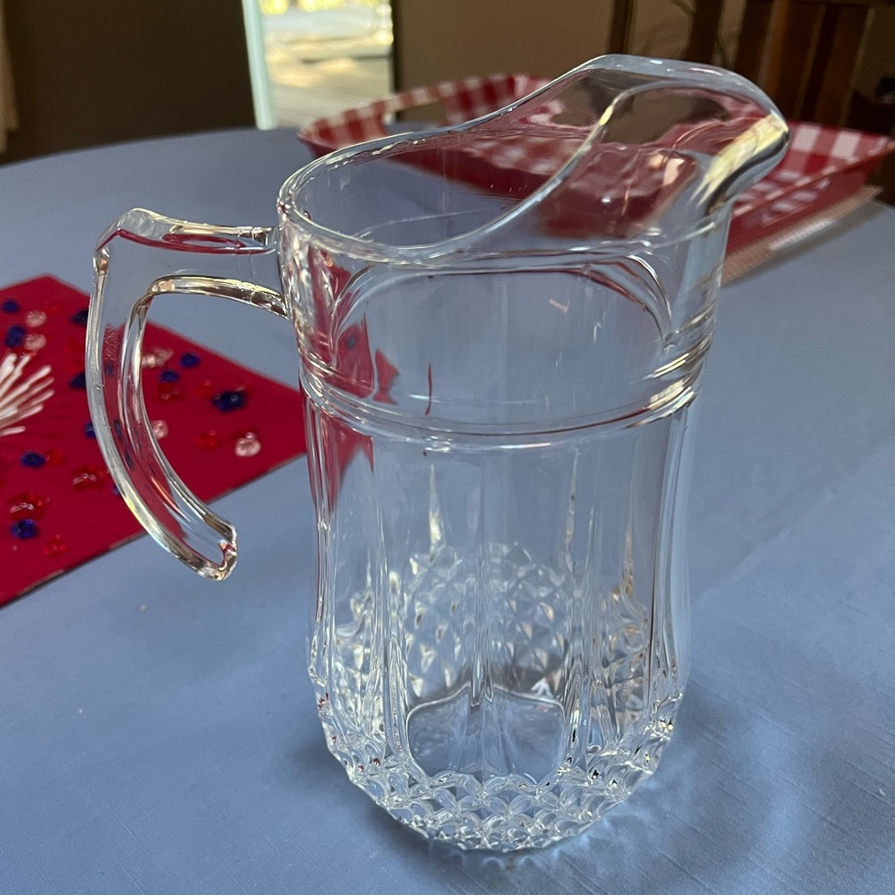 Glass Serving Pitcher - Picture 2 of 11